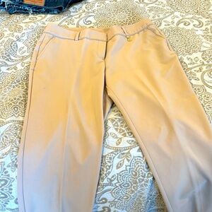 Anne Klein beige ankle pants. Size 10 P.